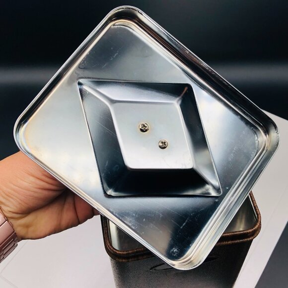 Vintage CHROME QUEEN Rectangular Faux Wood FLOUR Tin Canister Container - Picture 7 of 12